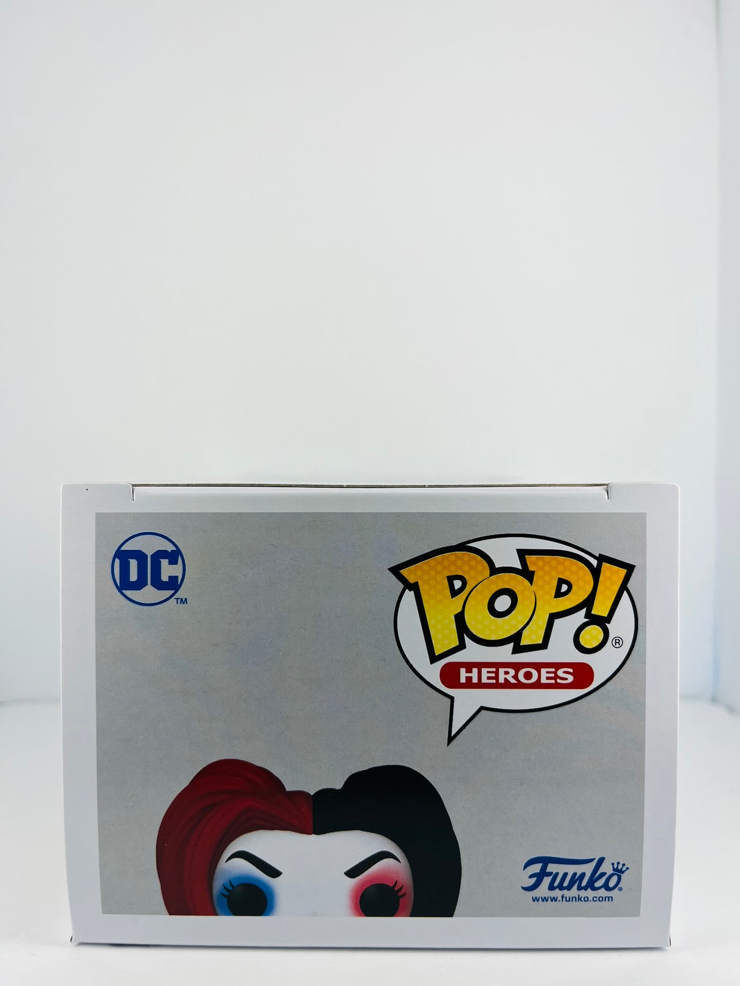 Funko Pop! - Harley Quinn with Accessories - #453 -  Harley Quinn