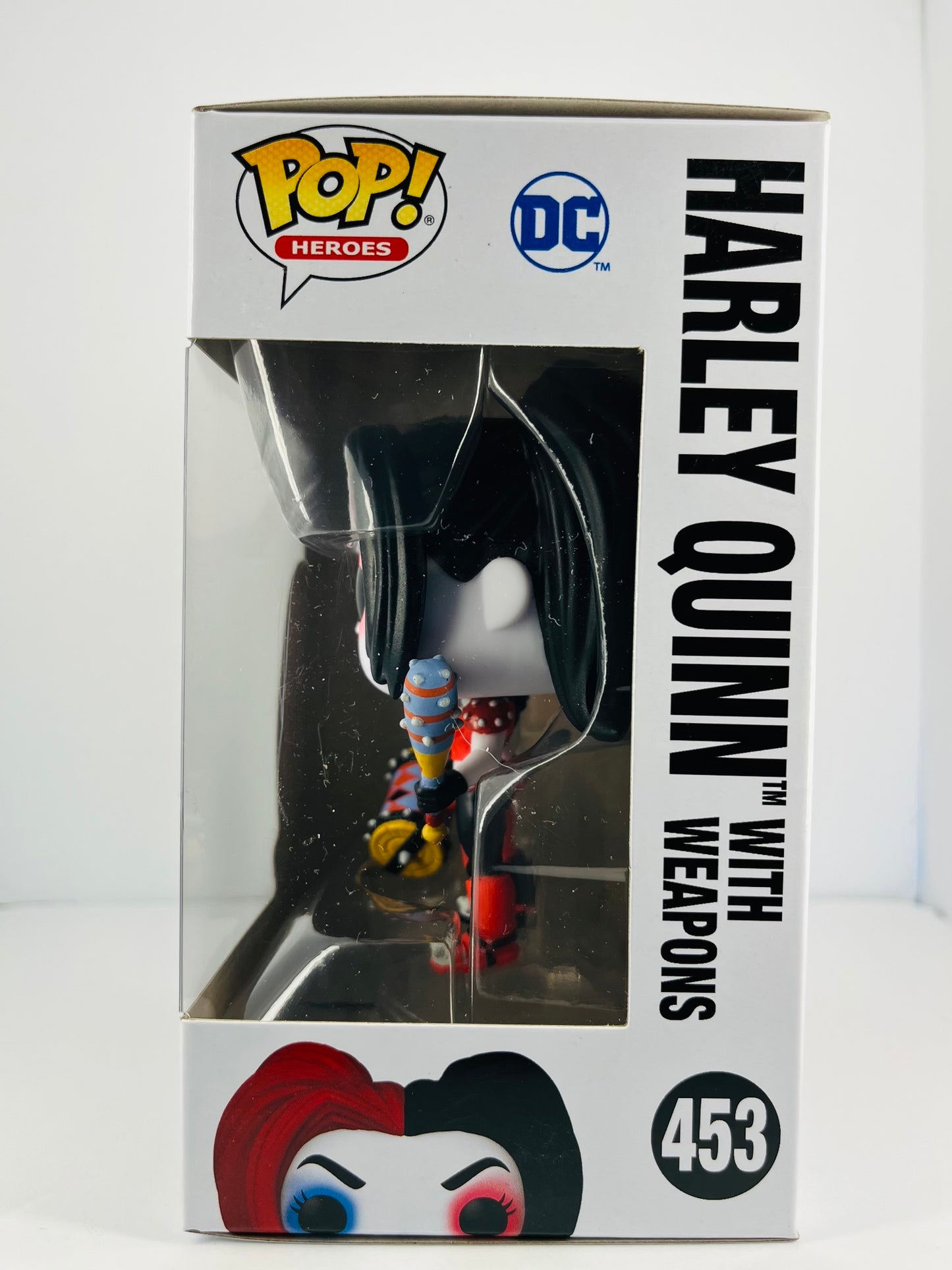 Funko Pop! - Harley Quinn with Accessories - #453 -  Harley Quinn